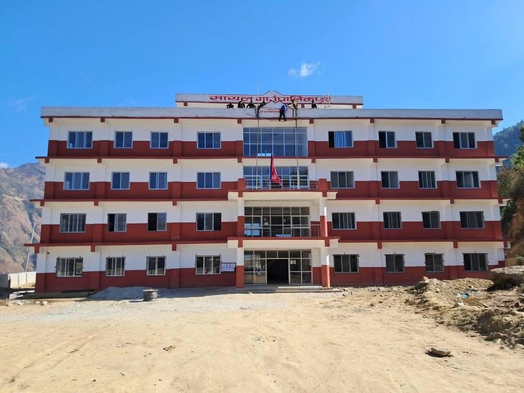सायल गाउँपालिकाद्वारा बाढीपीडितका लागि १ लाख ११ हजार सहयोग