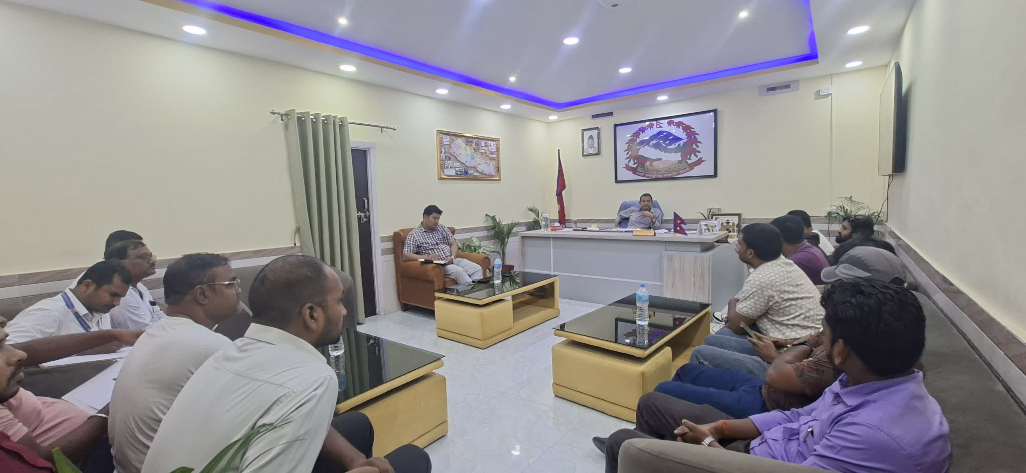 अव्यवस्थित इन्टरनेट तार व्यवस्थापनमा वीरगञ्ज महानगरको कडा कदम: सोमबार पुनः बृहत् छलफल हुने